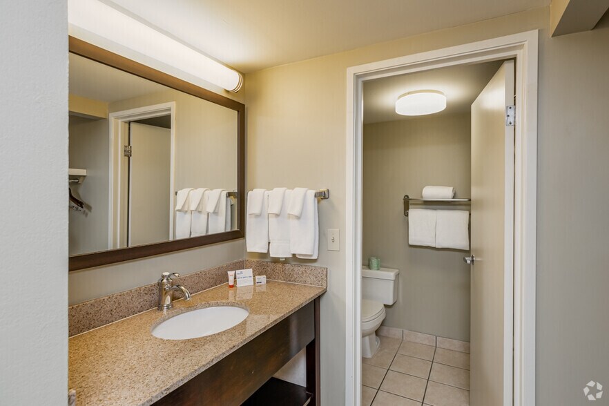 More Photos Of 5311 Campbells Run Rd, Pittsburgh Hotel For Sale