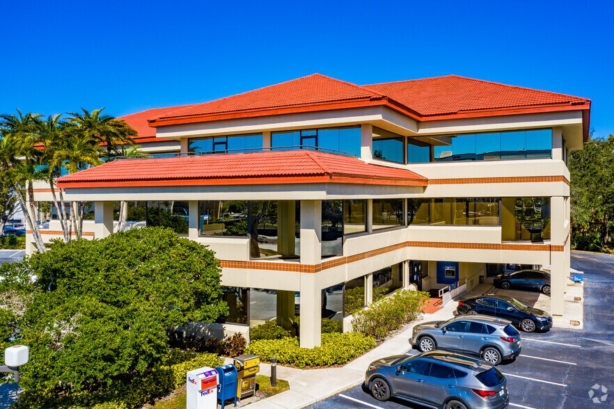 More Photos Of 28163 US Hwy 19 N, Clearwater Office For Lease