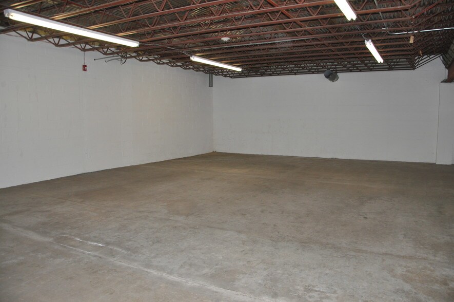 More Photos Of 1201 Greenbrier St, Charleston Office For Lease