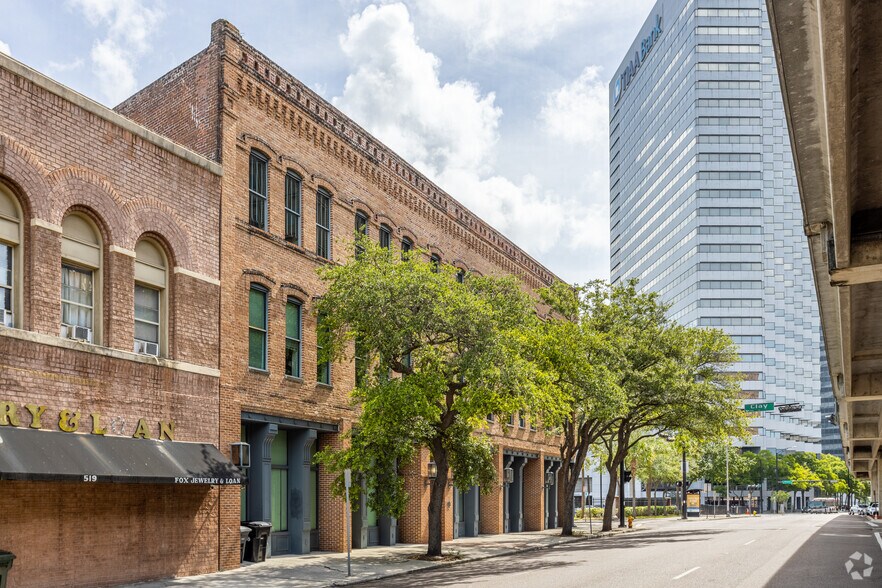 More Photos Of 501 W Bay St, Jacksonville Office For Lease