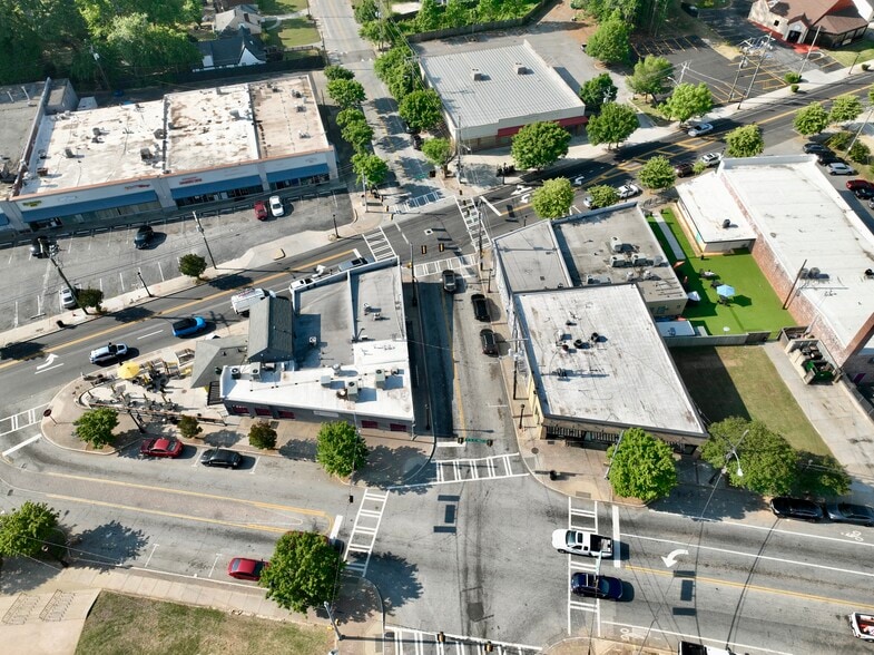 More Photos Of 2311 Cascade Rd SW, Atlanta Unknown For Lease