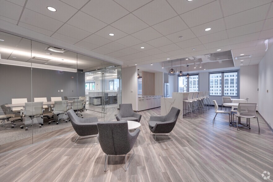 Photo of 15th Floor Ste 1560