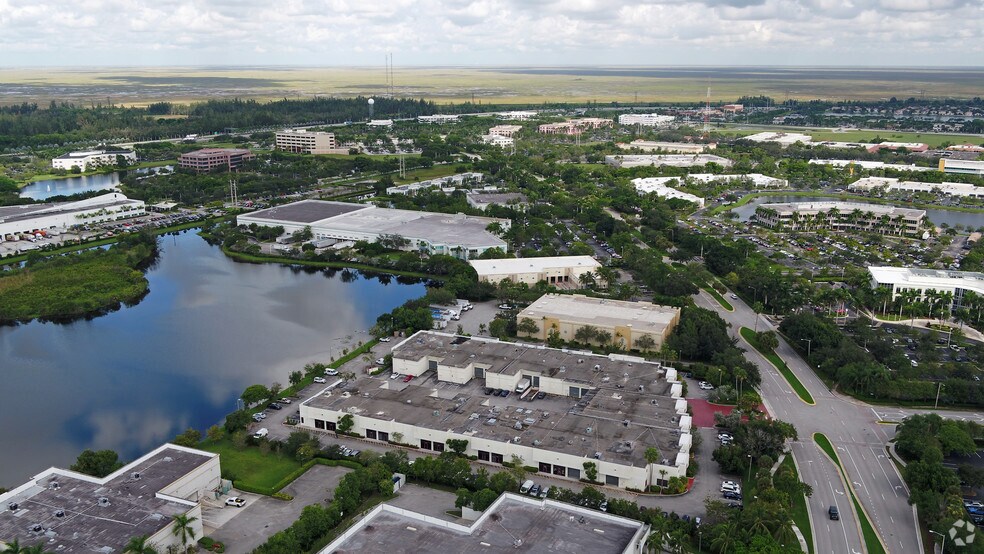 More Photos Of 1101-1197 Sawgrass Corporate Pky, Sunrise Light Manufacturing For Lease