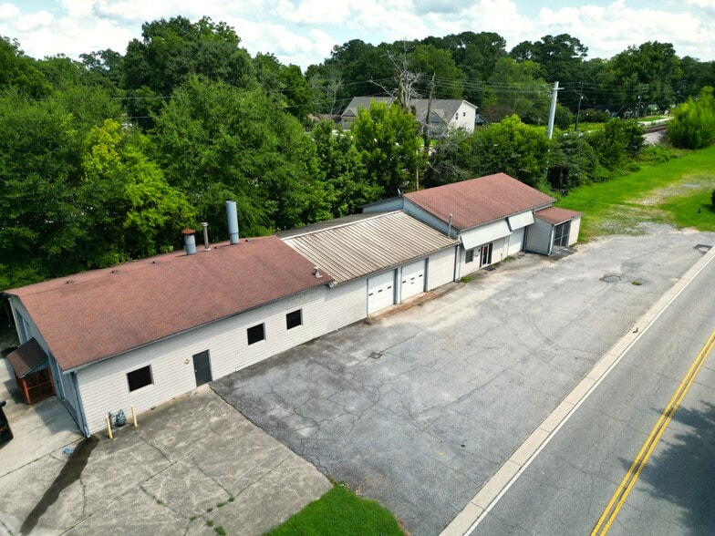 More Photos Of 5304 N Main St, Acworth Auto Repair For Sale