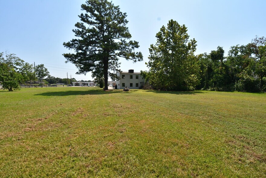 More Photos Of 736 Wilson Rd, Humble Medical For Lease