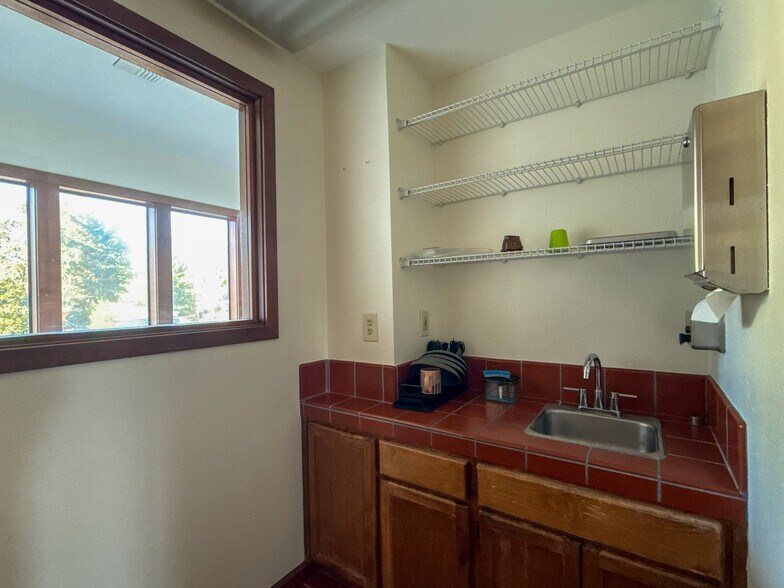 More Photos Of 101 Wikiup Dr, Santa Rosa Office For Sale