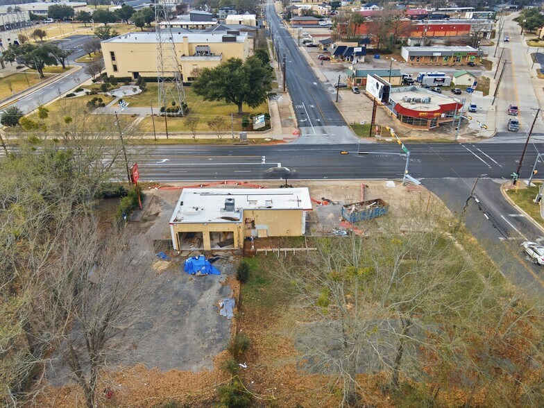More Photos Of 1000 Houston St, Kilgore General Retail For Sale