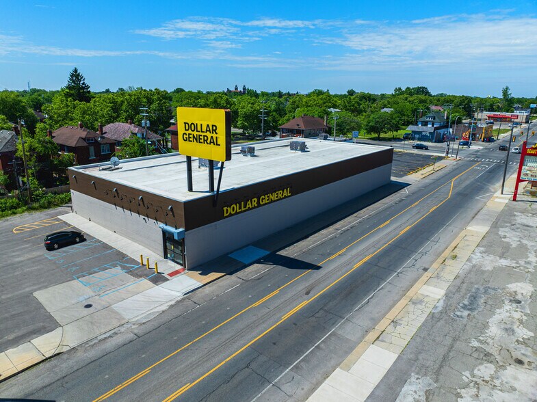 More Photos Of 3431 Joy Rd, Detroit Freestanding For Lease