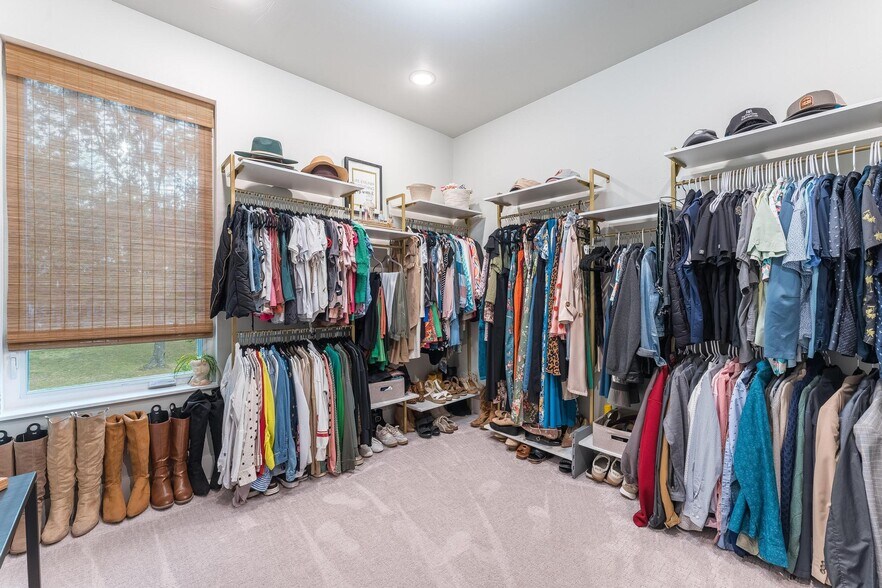 More Photos Of 13870 HWY 279, Gravette Flex For Sale