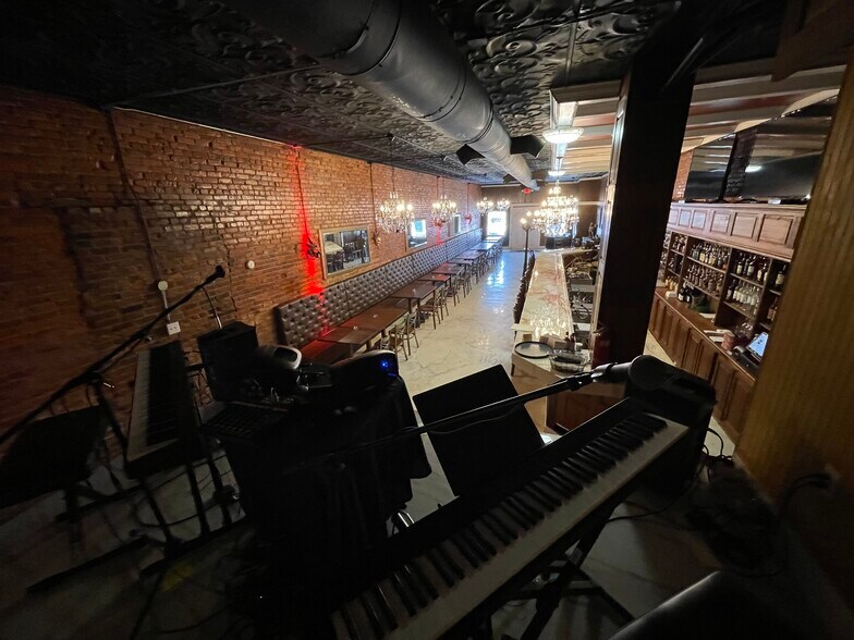 More Photos Of 117 N Jefferson Ave, Eatonton Storefront For Sale