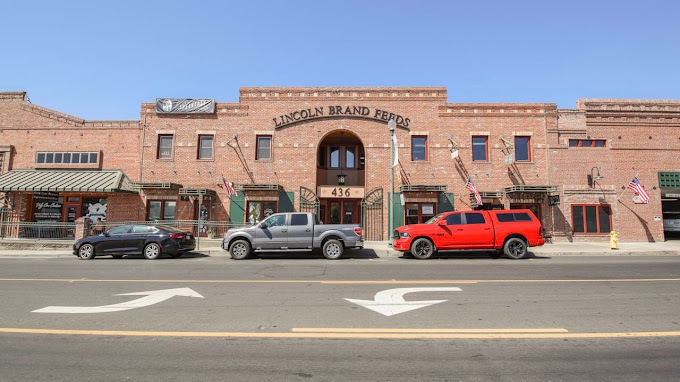 More Photos Of 400-490 Lincoln Blvd, Lincoln Unknown For Lease