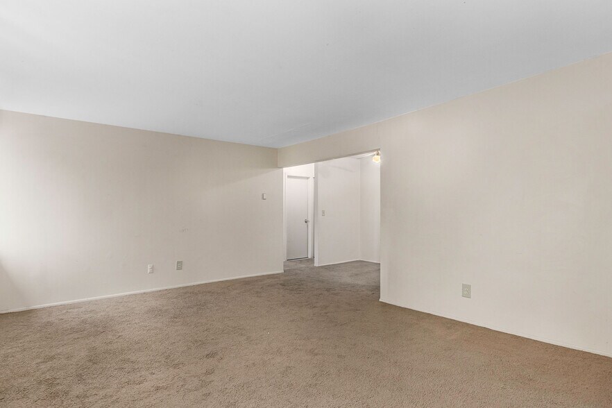 More Photos Of 18637-18717 James Couzens Fwy, Detroit Apartments For Sale
