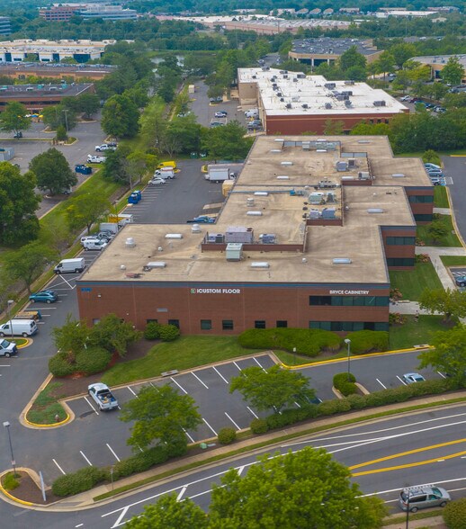 More Photos Of 14101 Sullyfield Cir, Chantilly Warehouse For Lease