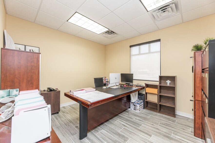 More Photos Of 4634 Riverstone Blvd, Missouri City Medical For Sale