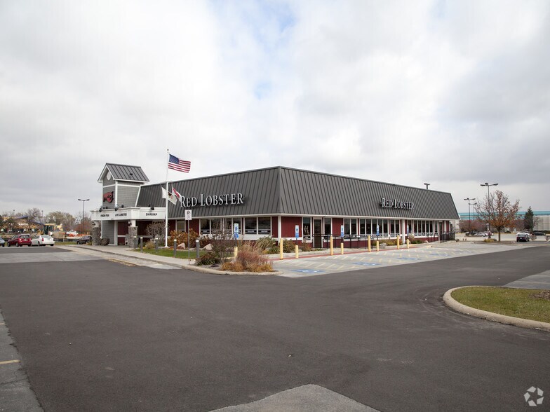 More Photos Of 1604 N State Route 50, Bourbonnais Restaurant For Sale