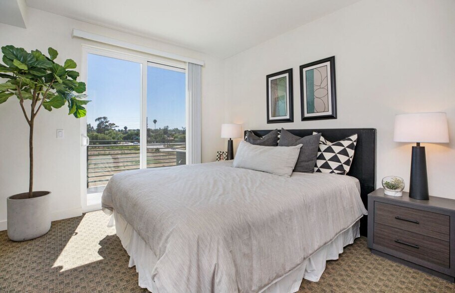 More Photos Of 11114 Darling Rd, Ventura Apartments For Lease