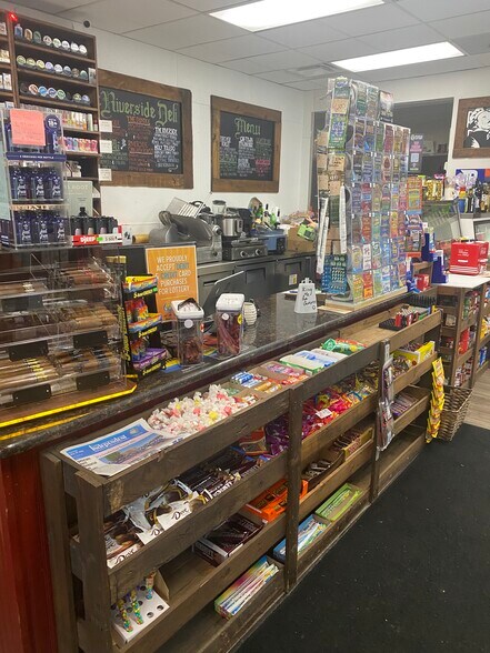 More Photos Of 145 Riley St, Dundee Storefront Retail Office For Sale