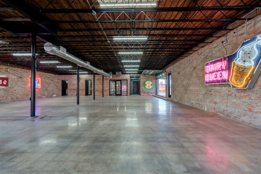 More Photos Of 1213 Crickets Ave, Lubbock Storefront For Lease