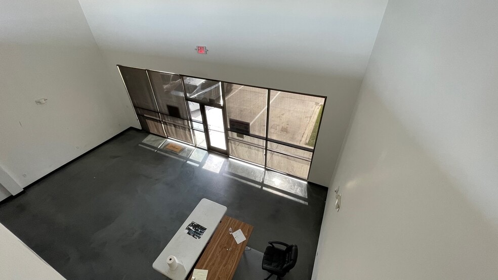 More Photos Of 7636 Harwin Dr, Houston Storefront For Sale