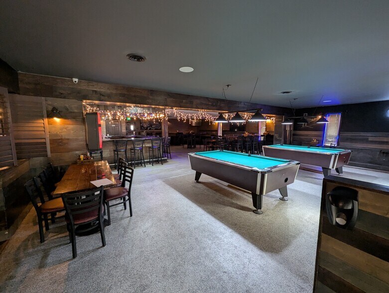 More Photos Of 11818 Philadelphia Rd, White Marsh Bar For Sale