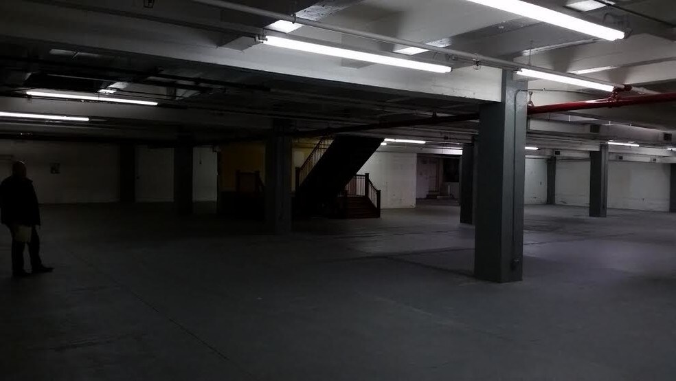 More Photos Of 1230 Castleton Ave, Staten Island General Retail For Sale