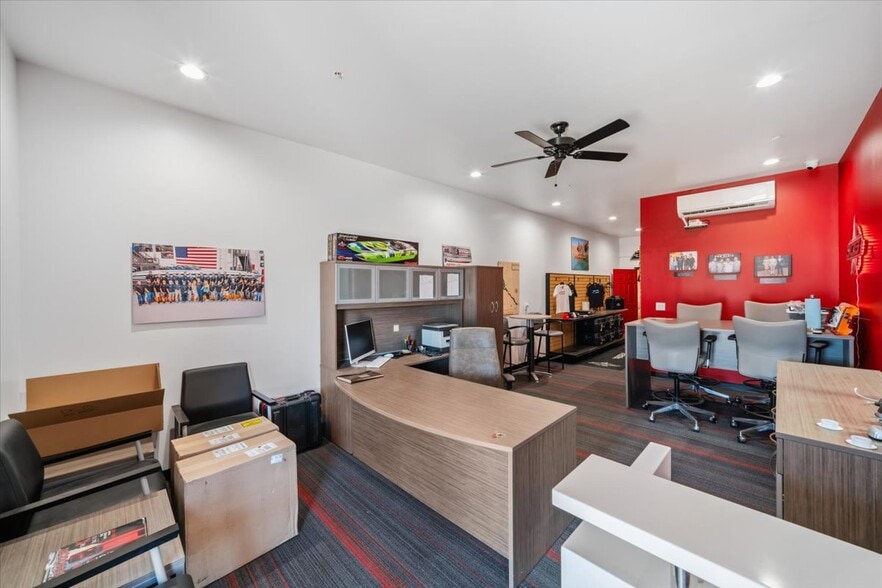 More Photos Of 1857 Commander Dr, Lake Havasu City Warehouse For Lease