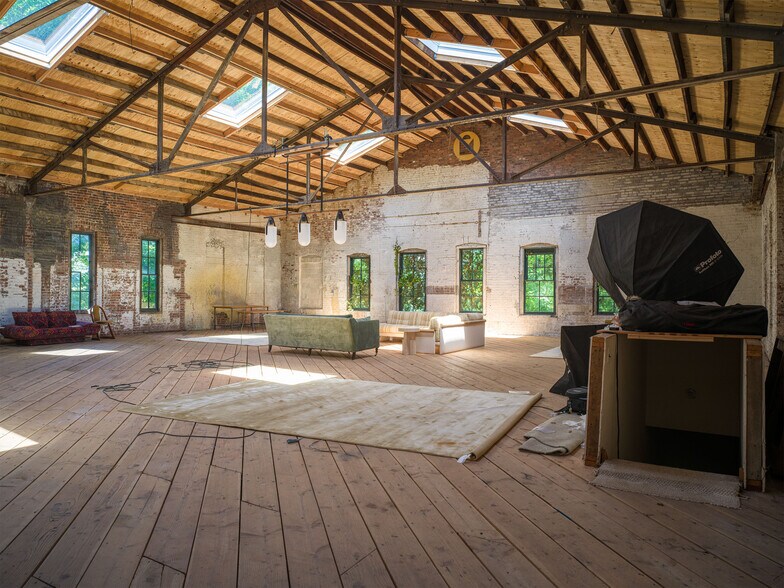 More Photos Of 1 Continental Hl, Glen Cove Warehouse For Sale