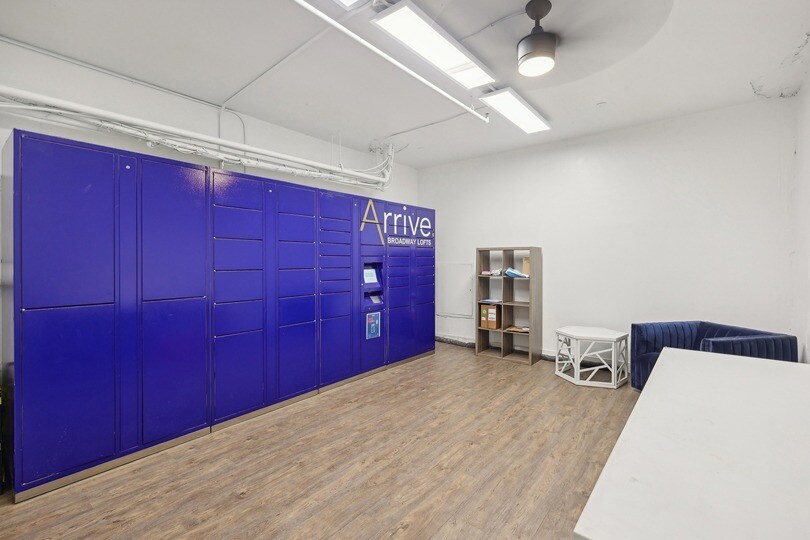 More Photos Of 1007 5th Ave, San Diego Apartments For Lease