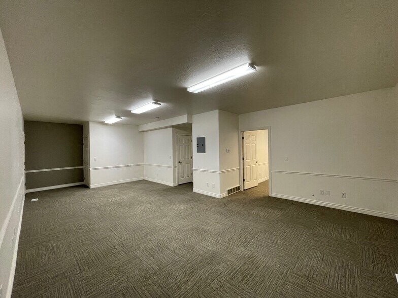 More Photos Of 843-845 S 220 E, Orem Office For Lease