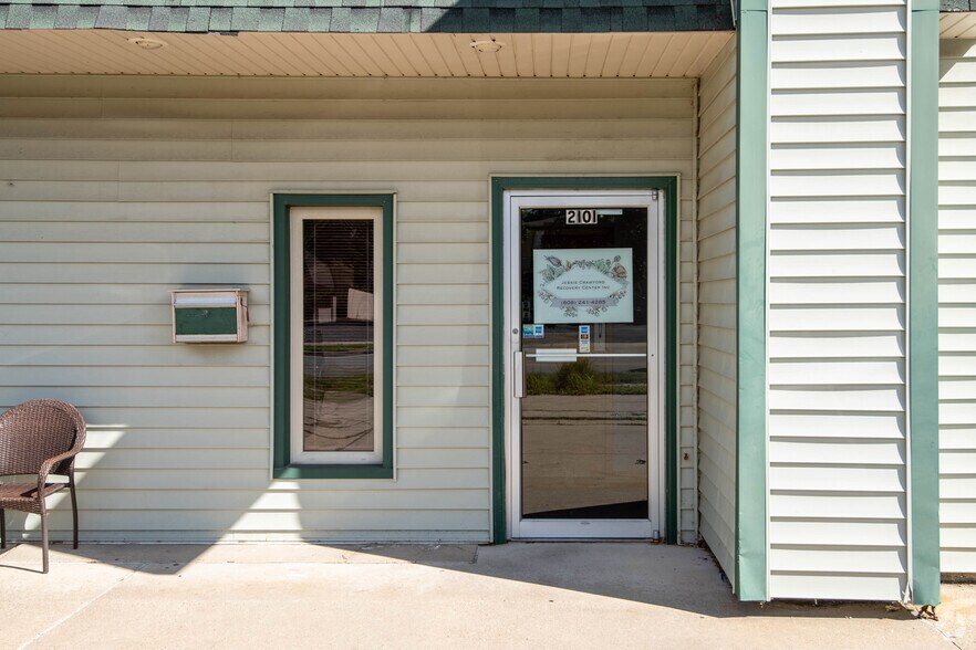 More Photos Of 2101 N Sherman Ave, Madison Office For Lease