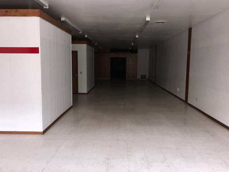 More Photos Of 211-213 W Main St, Staunton Storefront Retail Residential For Lease