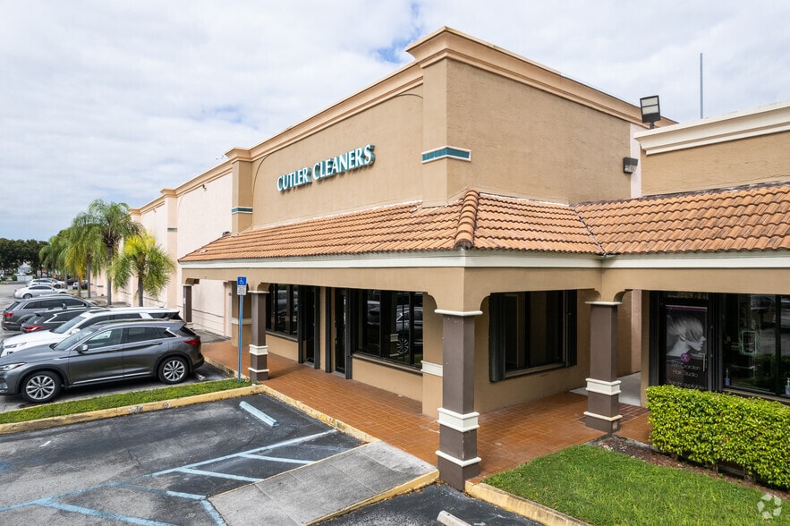 More Photos Of 13501 S Dixie Hwy, Miami Unknown For Lease