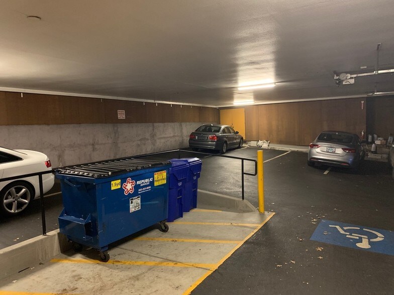 More Photos Of 3611 SW Hood Ave, Portland Office For Sale