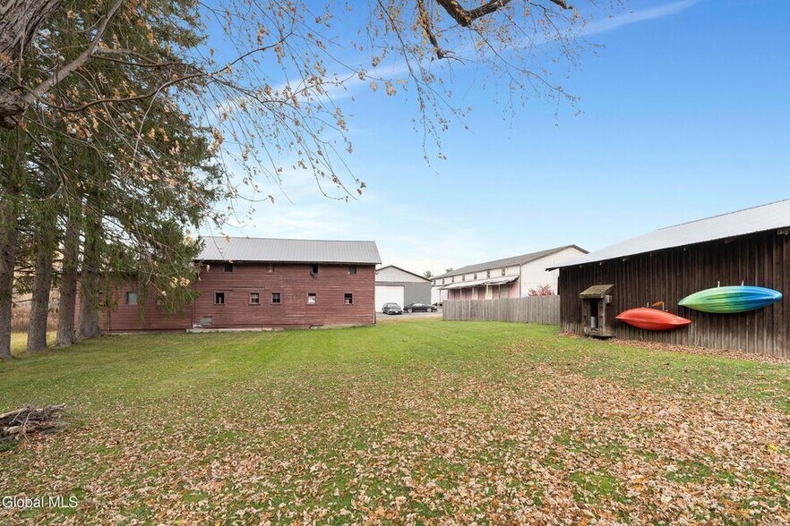 More Photos Of 5922-5926 NY-81, Greenville Light Manufacturing For Sale