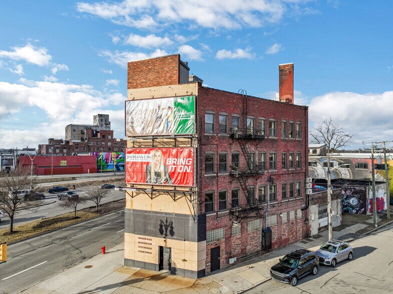 More Photos Of 1528 Gratiot Ave, Detroit Apartments For Sale