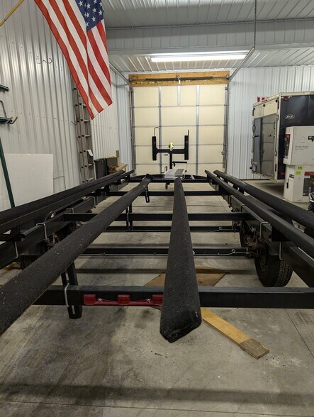 More Photos Of 780 E Pearl St, Kasota Warehouse For Sale