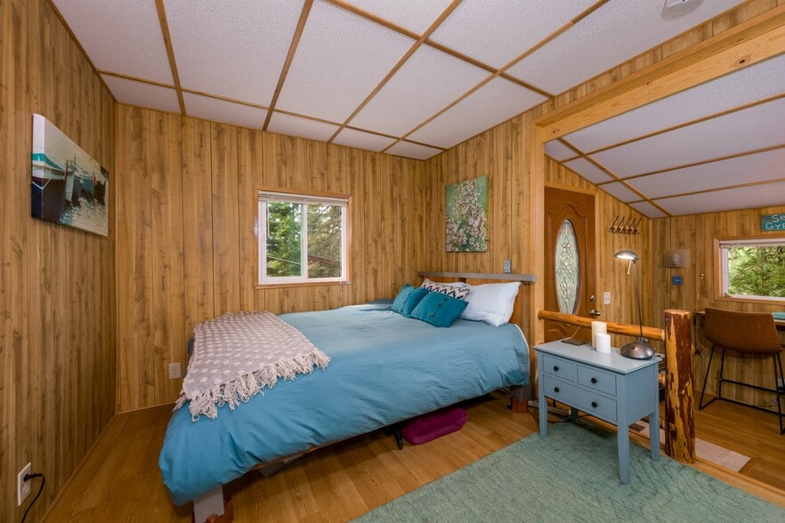 More Photos Of 82 Meadows Loop, Lyle Specialty For Sale