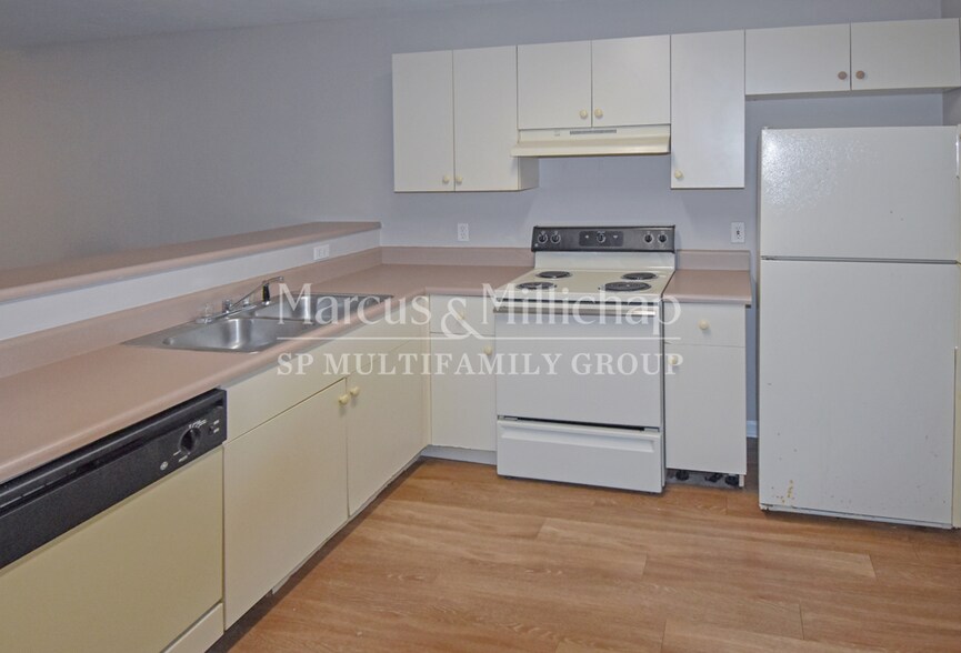 More Photos Of 132 Dixie Dr, Tallahassee Apartments For Sale