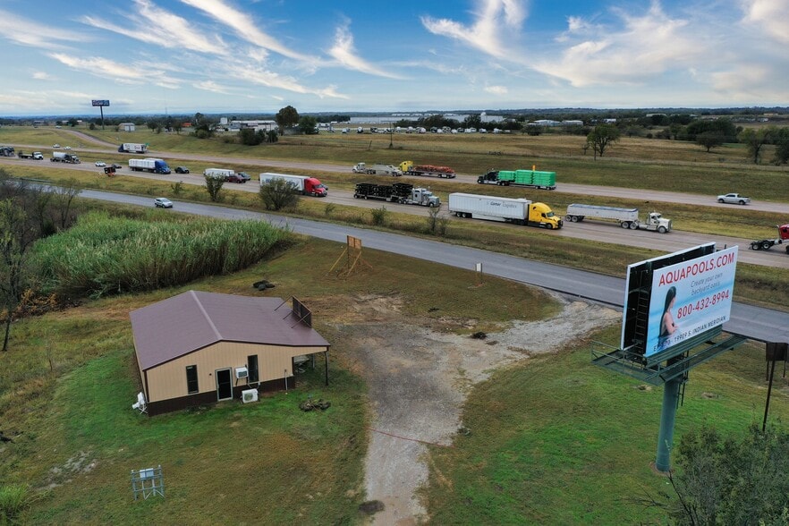 More Photos Of 19909 Indian Meridian Rd, Pauls Valley Storefront For Sale
