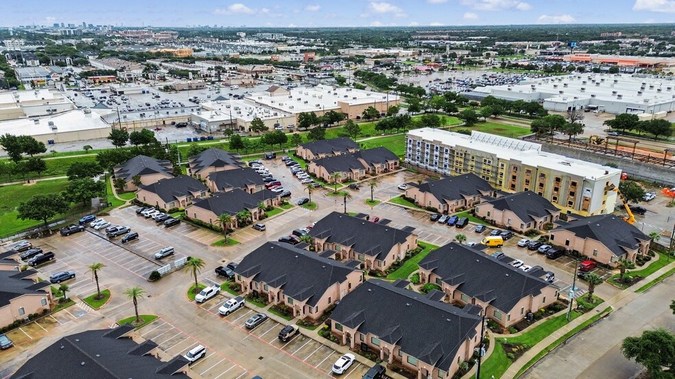 More Photos Of 1810 Snake River Rd, Katy Medical For Sale