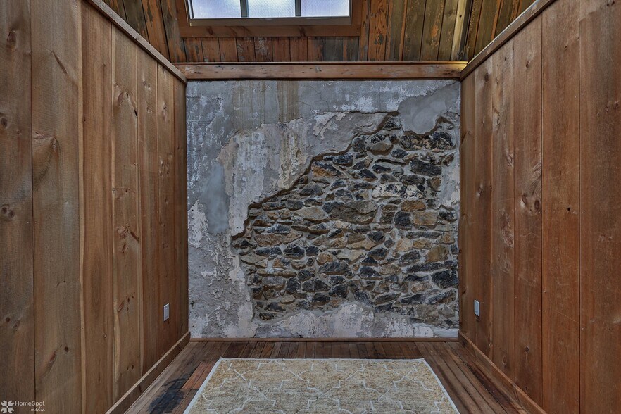 More Photos Of 225 Ferry St, Easton Office Residential For Lease