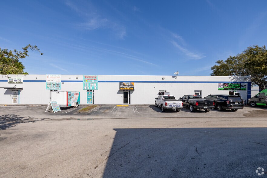 More Photos Of 19200 SW 106th Ave, Miami Light Manufacturing For Lease