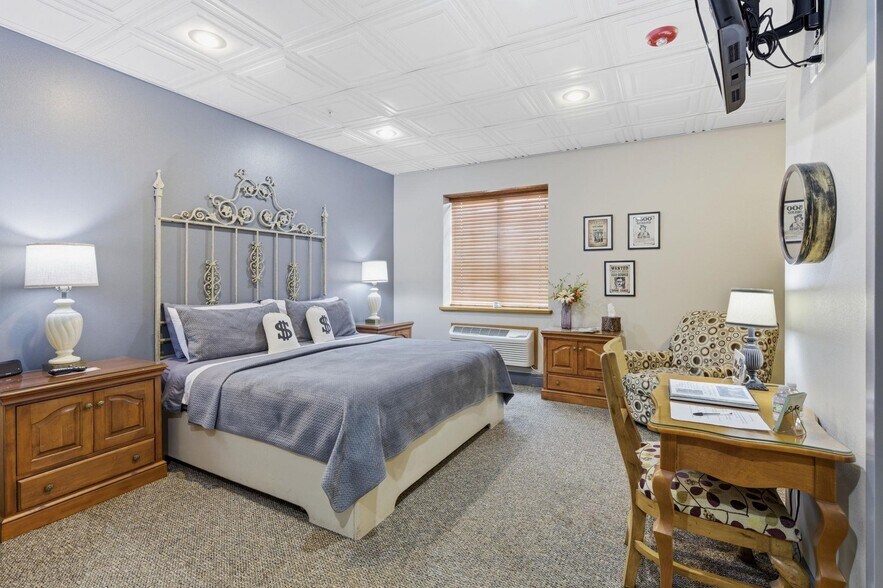 More Photos Of 233 Arthur Ave, Lake Arthur Hotel For Sale