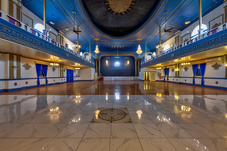 More Photos Of 5670 58th St, Flushing Lodge Meeting Hall For Sale