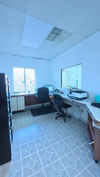 More Photos Of 926 14th St N, Texas City Medical For Sale