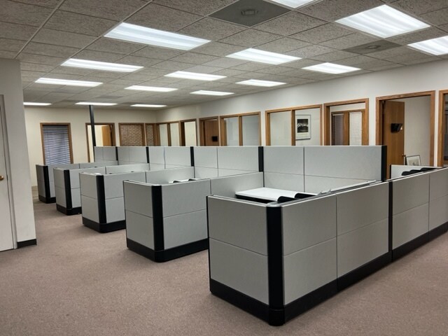 More Photos Of 4777 E State St, Rockford Medical For Lease