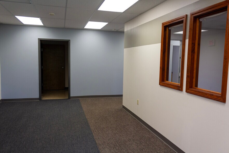 More Photos Of 11 Century Hill Dr, Latham Office For Lease