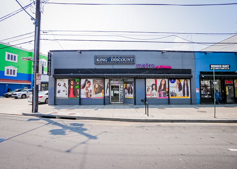 More Photos Of 2745-2747 Martin Luther King Jr Ave SE, Washington Storefront For Sale