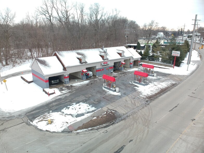 Primary Photo Of 649 Orchard Lake Rd, Pontiac Carwash For Sale