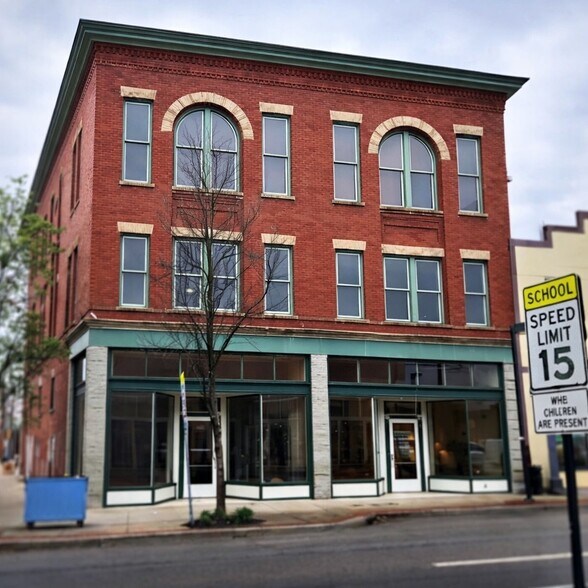 Primary Photo Of 301 Washington St W, Charleston Office For Lease